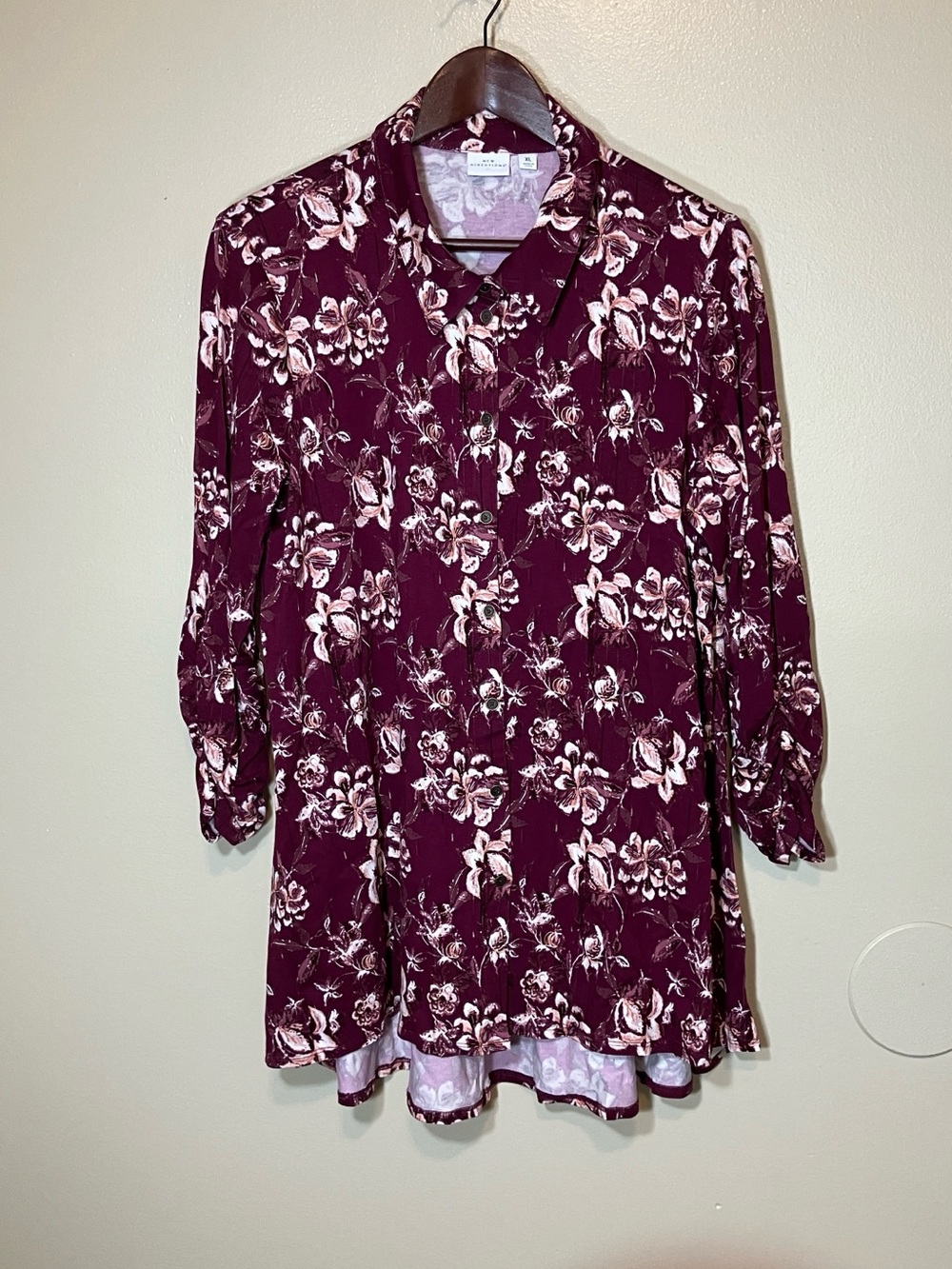 Burgundy Floral Button-Front Tunic long sleeve stretch